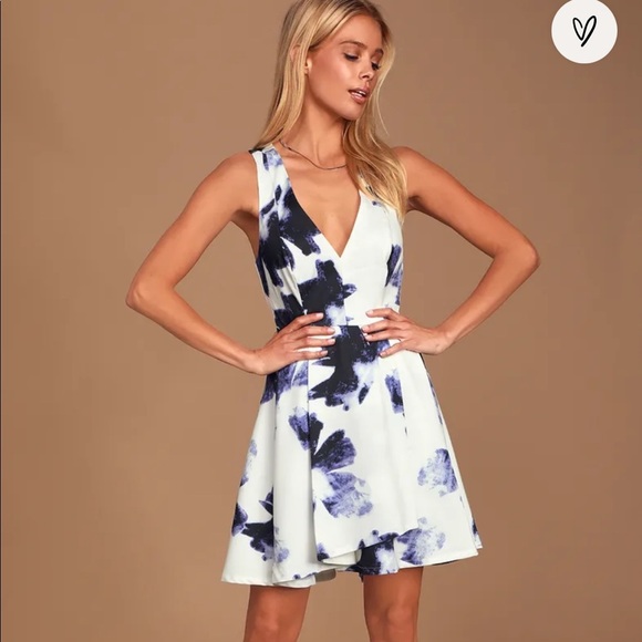 Womens Lulus Seeing Chic Blue and Ivory Print Skater Dress - Picture 4 of 8